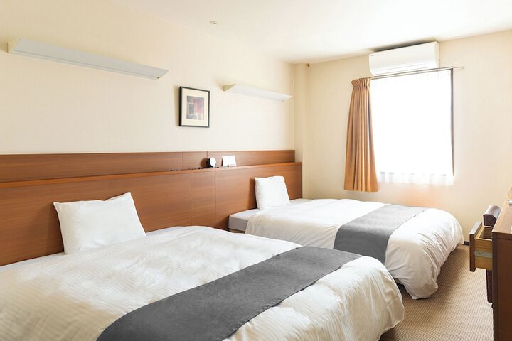 Room 14 of 72