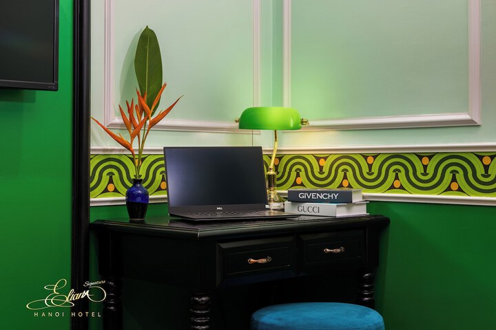 Room 27 of 56