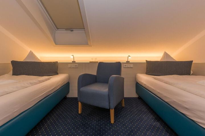 Room 21 of 58