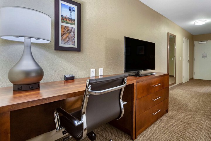 Room 17 of 59