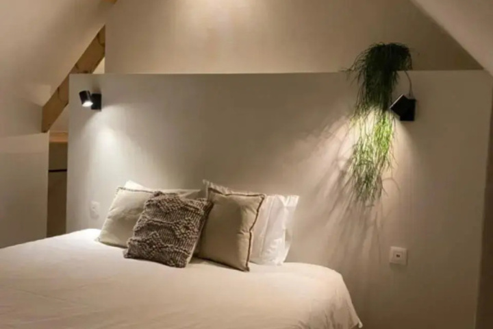 Room 11 of 20