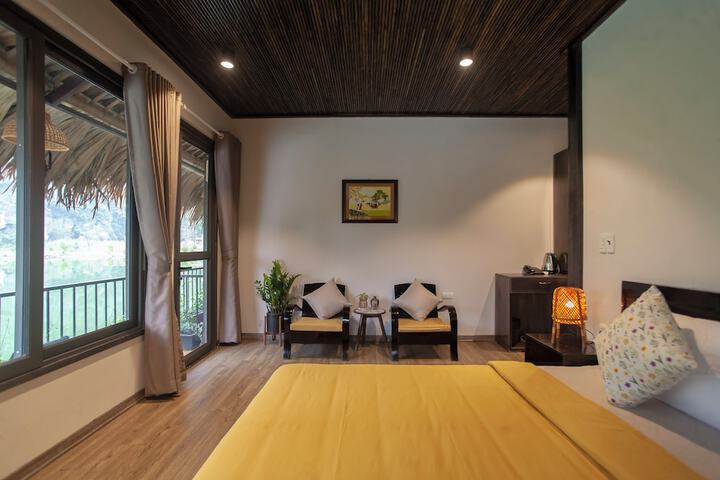 Room 8 of 42