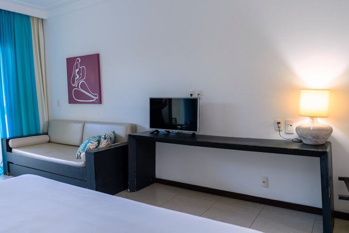 Room 25 of 108