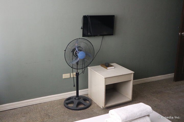 Room 29 of 35
