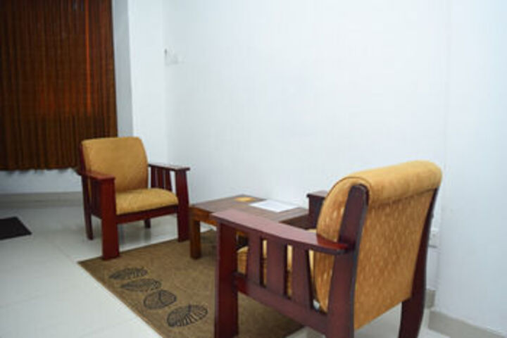 Room 10 of 13