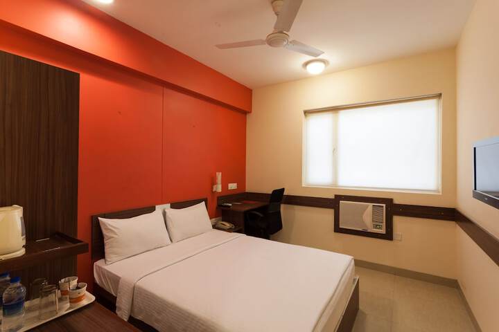 Room 14 of 48