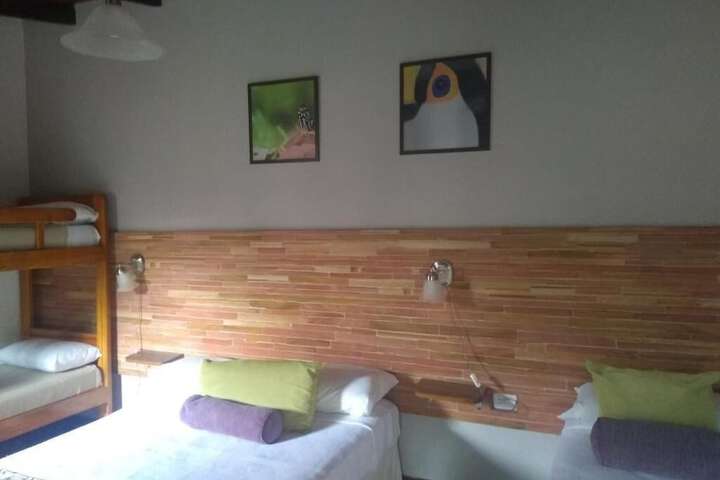 Room 3 of 10