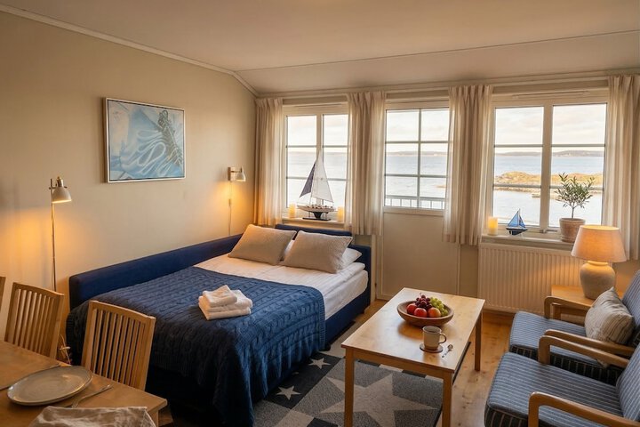 Room 5 of 14