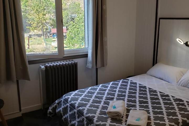 Room 10 of 45