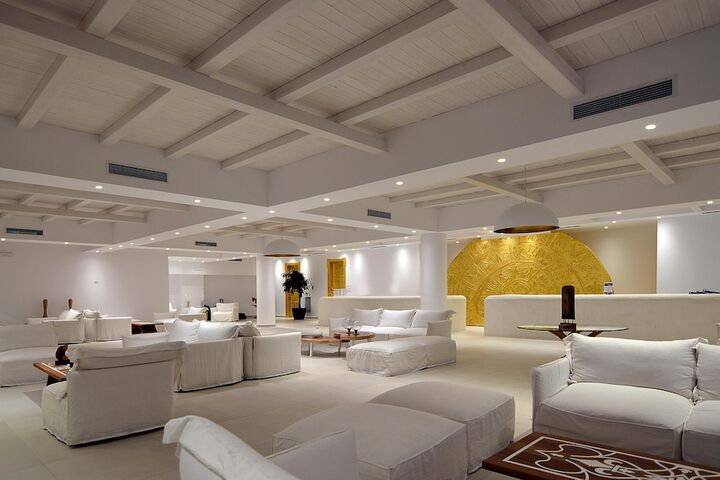 Guest Lobby