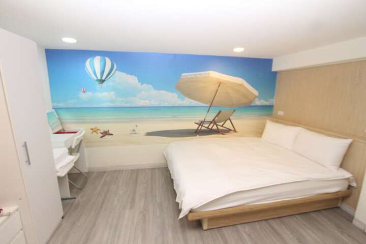 Room 103 of 246