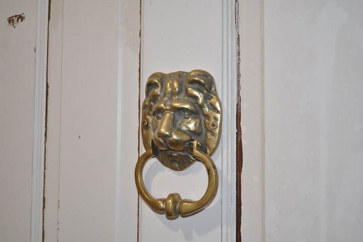 Room 67 of 118