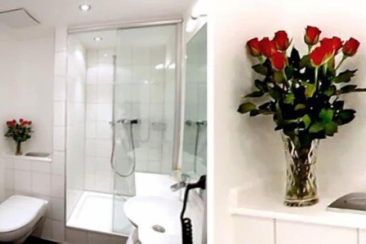 Bathroom Interior Photo