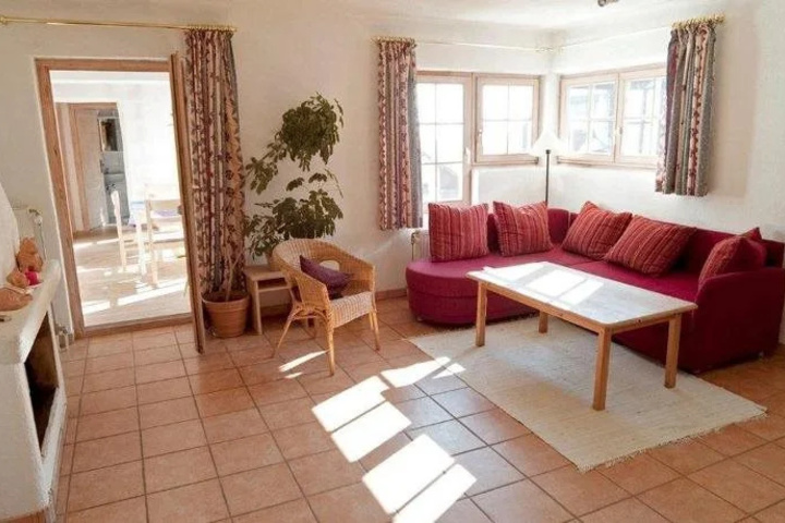 Room 4 of 22