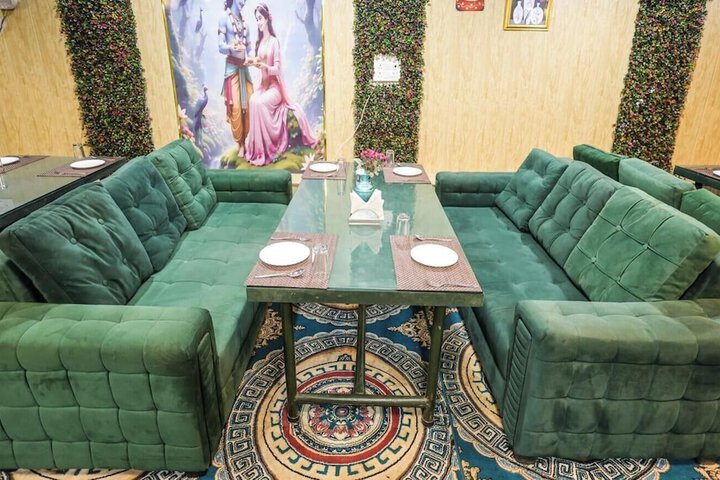Dining 74 of 92