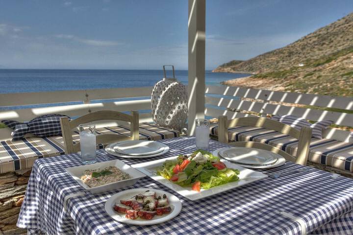 Dining 49 of 67