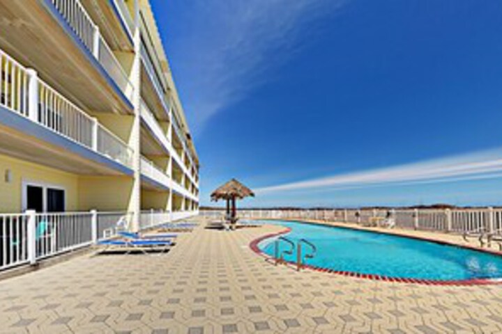 Pool 35 of 65