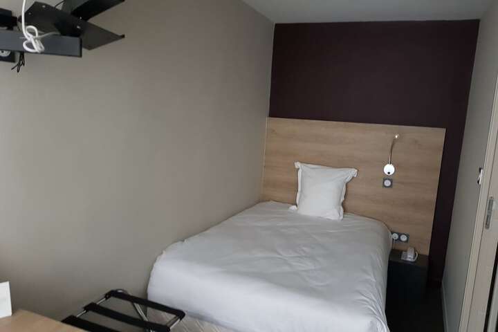 Room 20 of 46