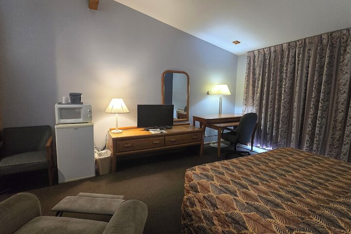 Room 4 of 34