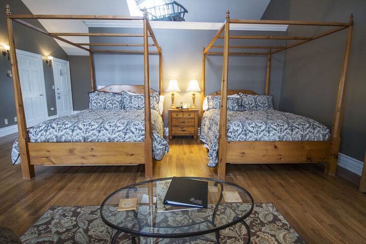 Room 34 of 74