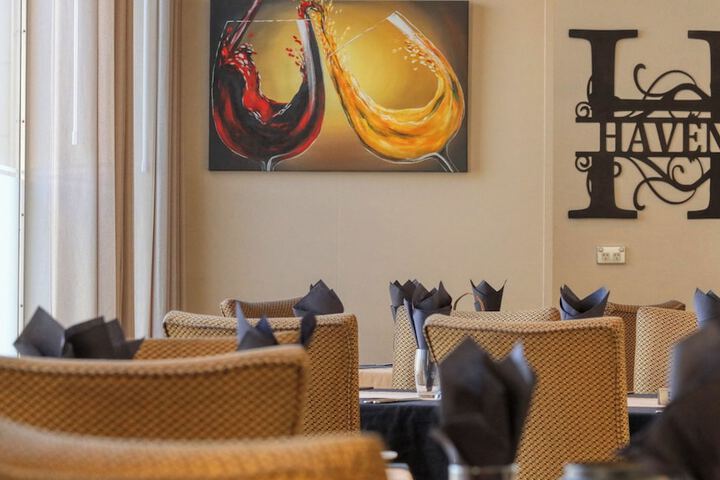 Dining Photos