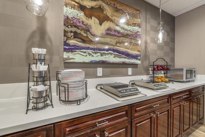 Breakfast area