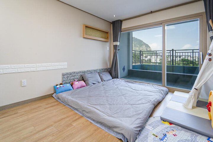 Room 3 of 56