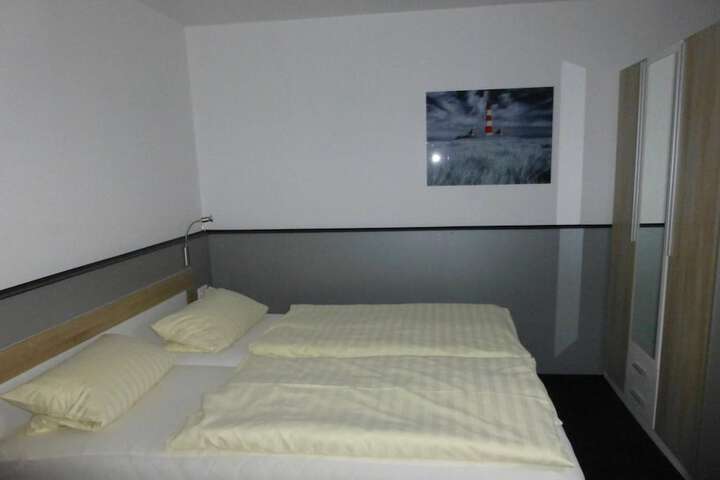 Room 14 of 43