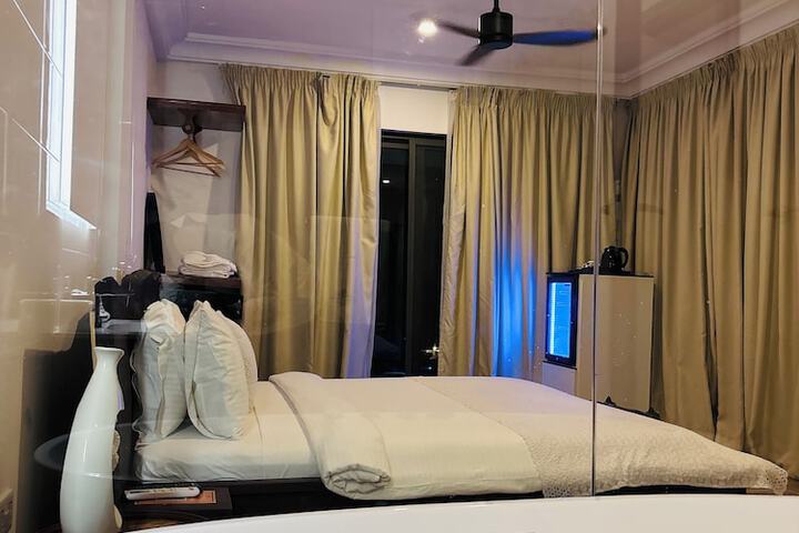 Room 7 of 29