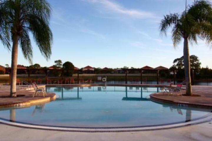 Av4p 350Rd in Davenport, FL
