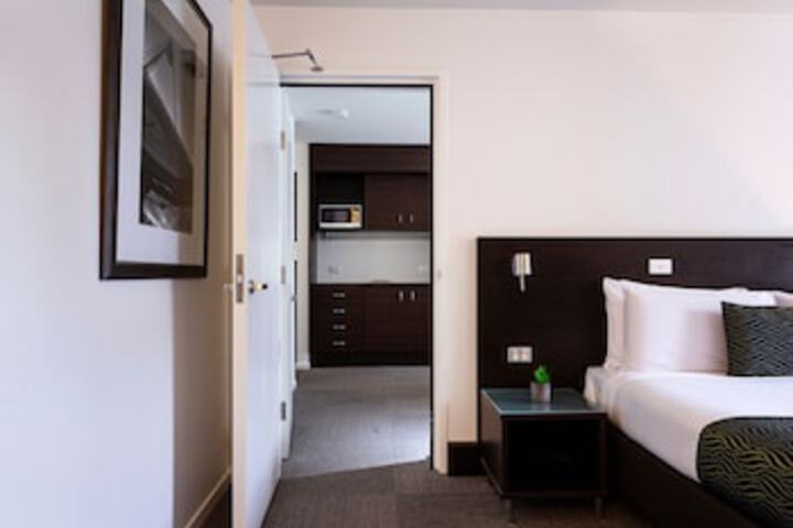 Room 25 of 69