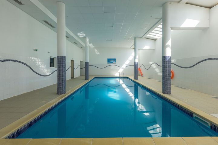 Pool 20 of 50