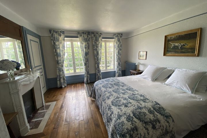 Room 10 of 97