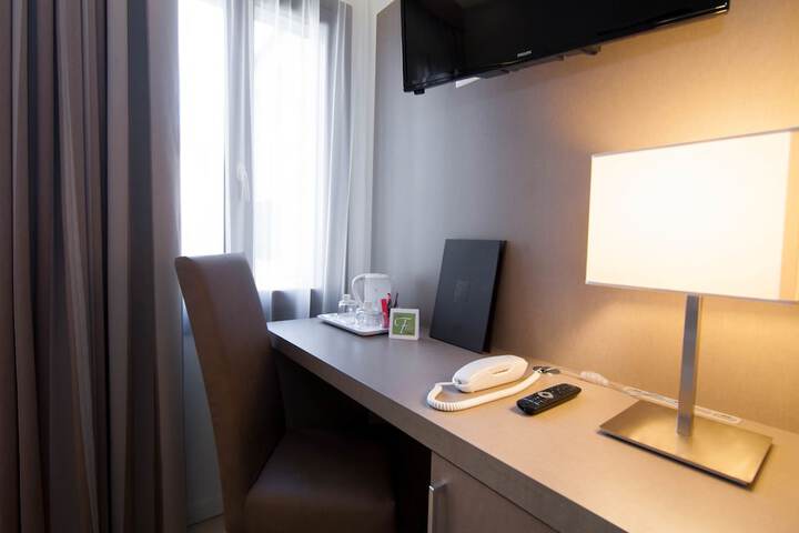 Room 37 of 51