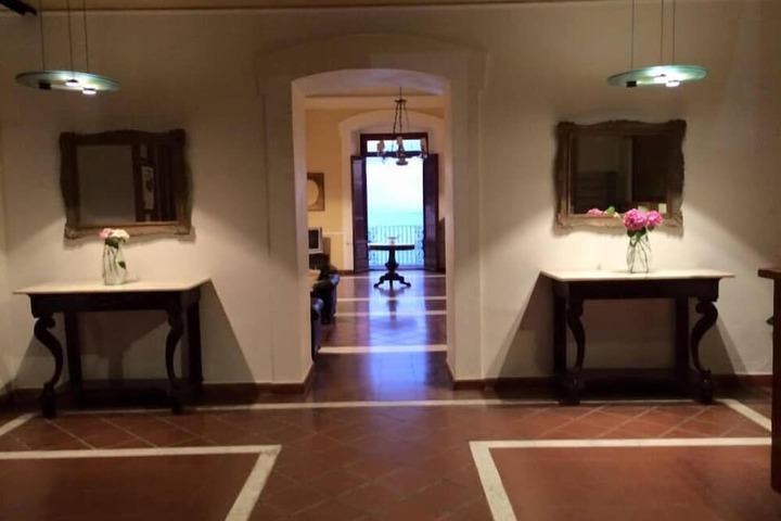 Hotel 2 of 21