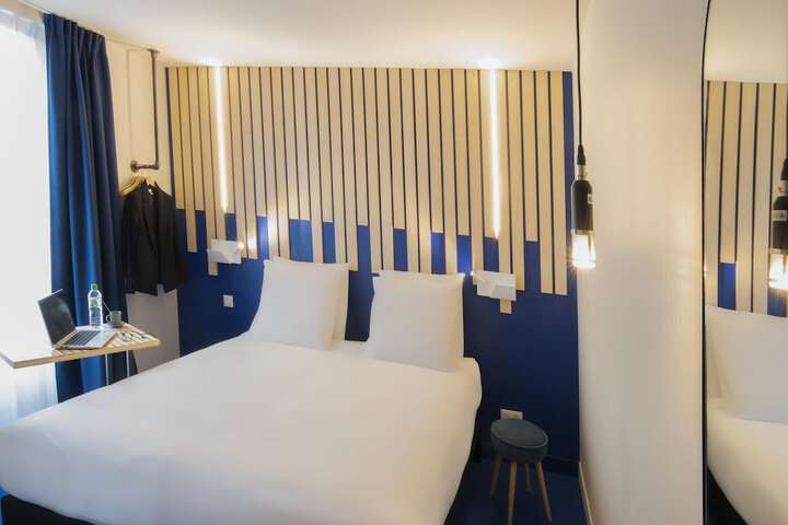 Room 18 of 49