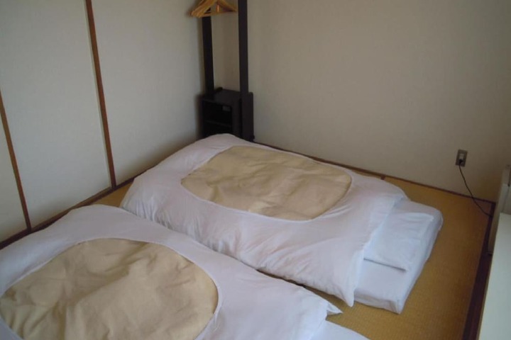 Room 15 of 47