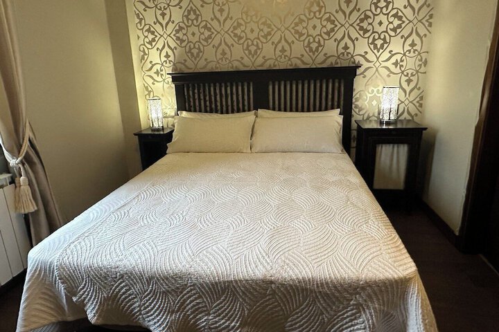Room 25 of 77