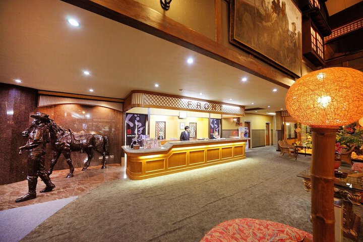 Entrance & Lobby