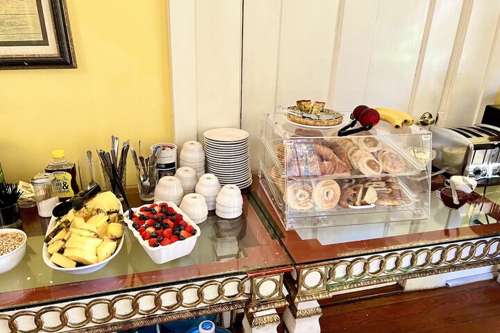 Breakfast/Coffee Service 78 of 102