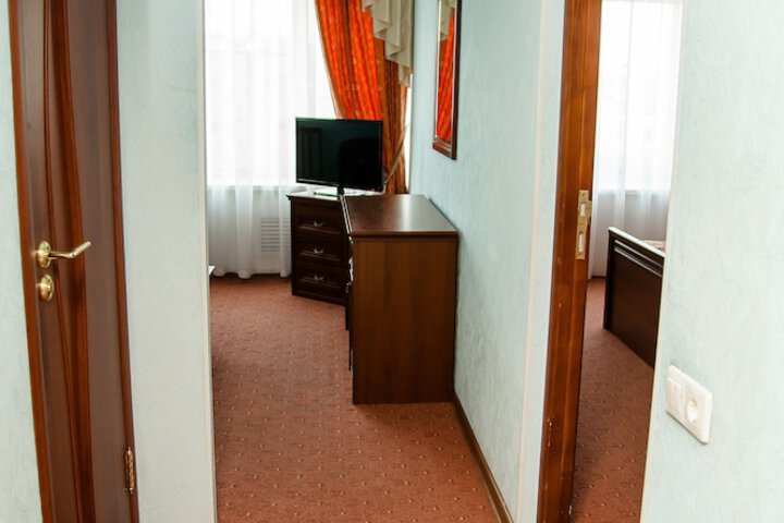 Room 27 of 59