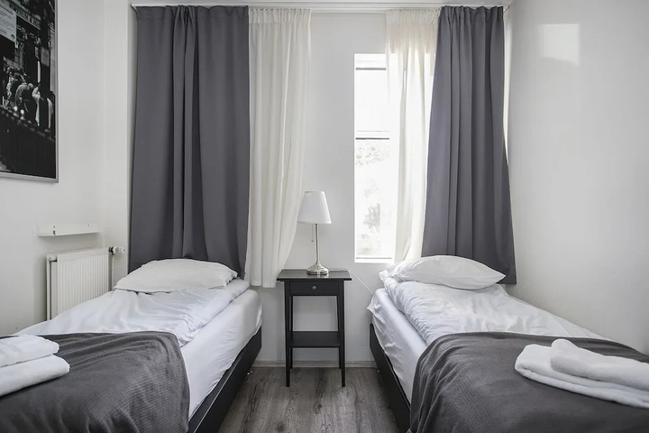 Room 3 of 12
