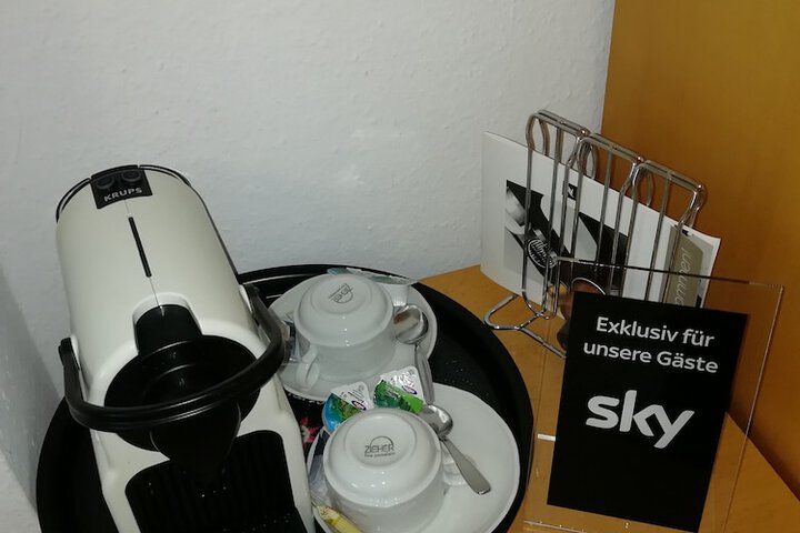 Breakfast/Coffee Service 21 of 34