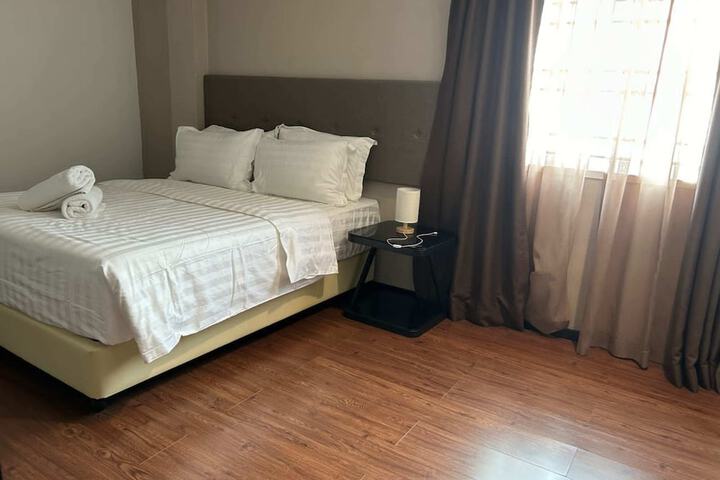 Room 26 of 80