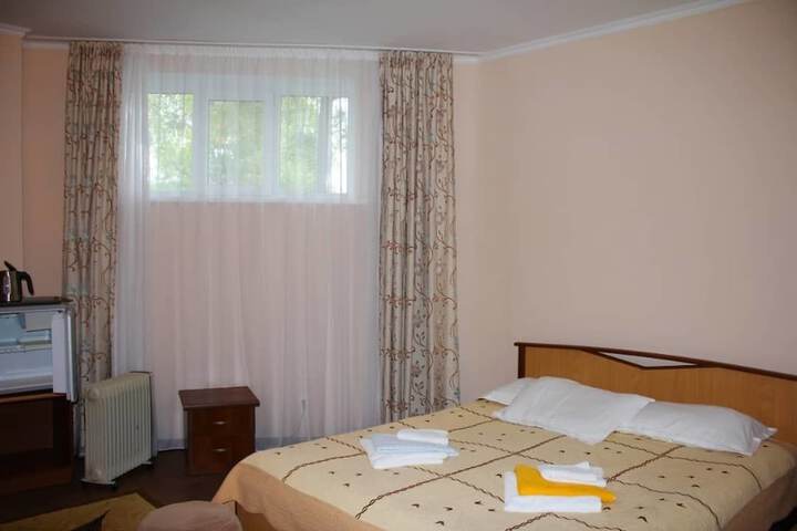 Room 17 of 38