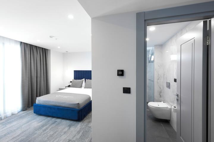 Room 45 of 66