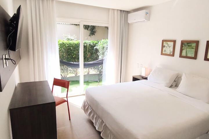 Room 17 of 158