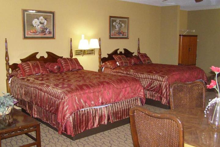 2 Double Beds (8 of 10)