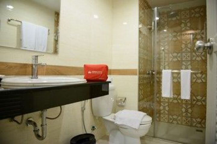 Room 2 of 26