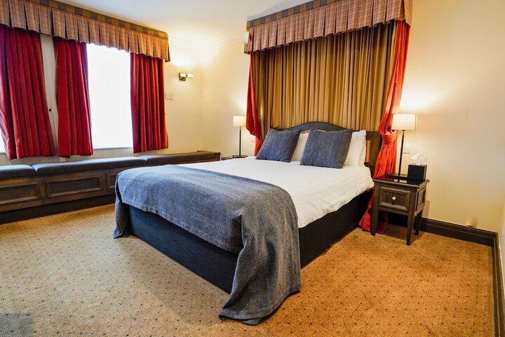 Room 15 of 52